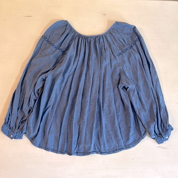 Old Navy Denim Blue Blouse with Button Detail - Picture 3 of 7